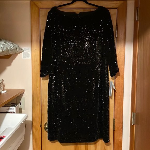Black velvet and sequin Eliza J dress - Picture 1 of 4